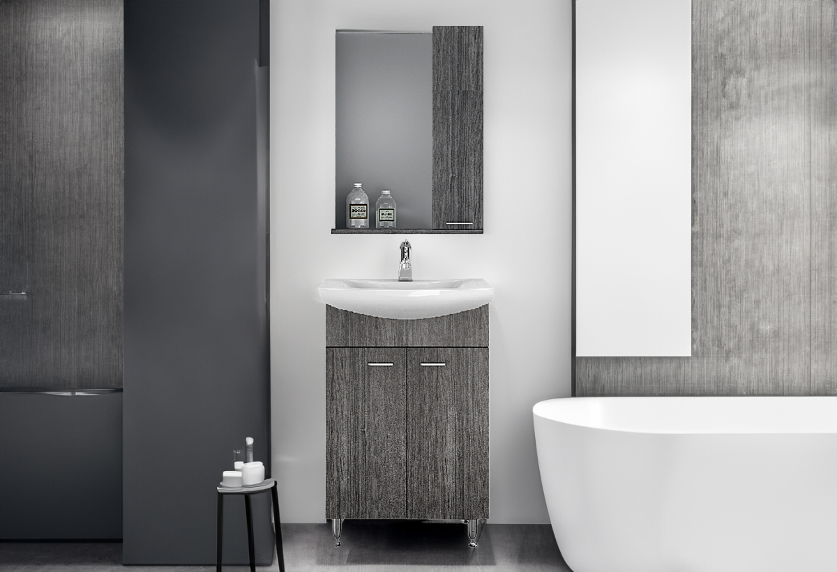 Aπεικονίζεται το έπιπλο μπάνιου με καθρέφτη με δεξί ερμάριο και πάγκο με νιπτήρα τοποθετημένο σε ένα μπάνιο με σκουρόχρωμες αποχρώσεις 